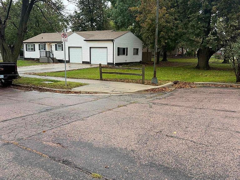 5909 W 41st St photo 2