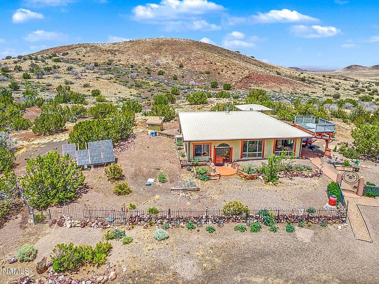 95 Leupp Rd photo 1