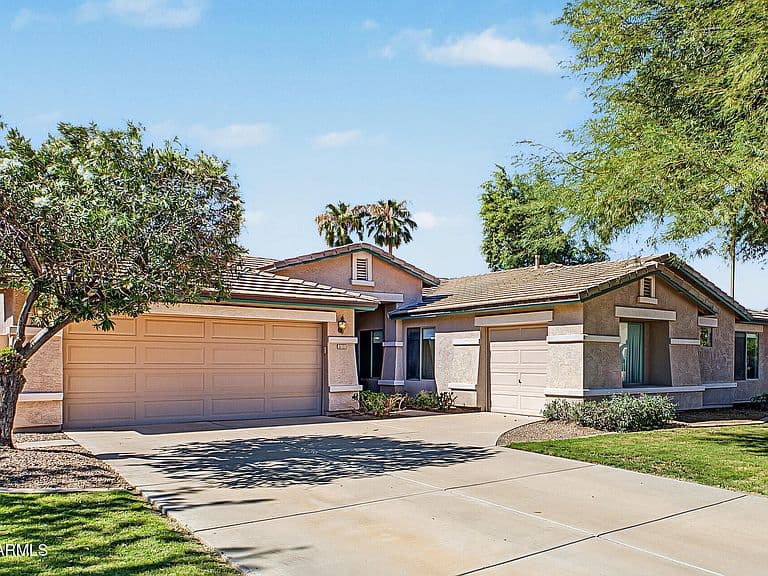 2132 S PENROSE Drive photo 1
