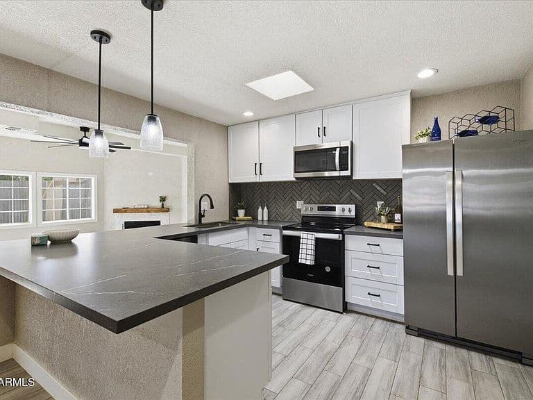 2612 N 31st St photo 1