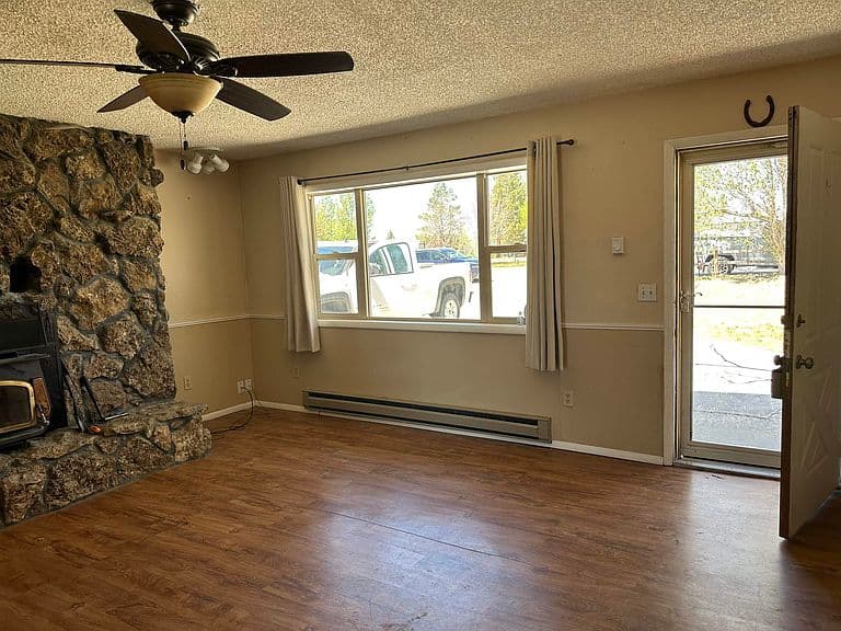 2285 Sunset Blvd photo 2