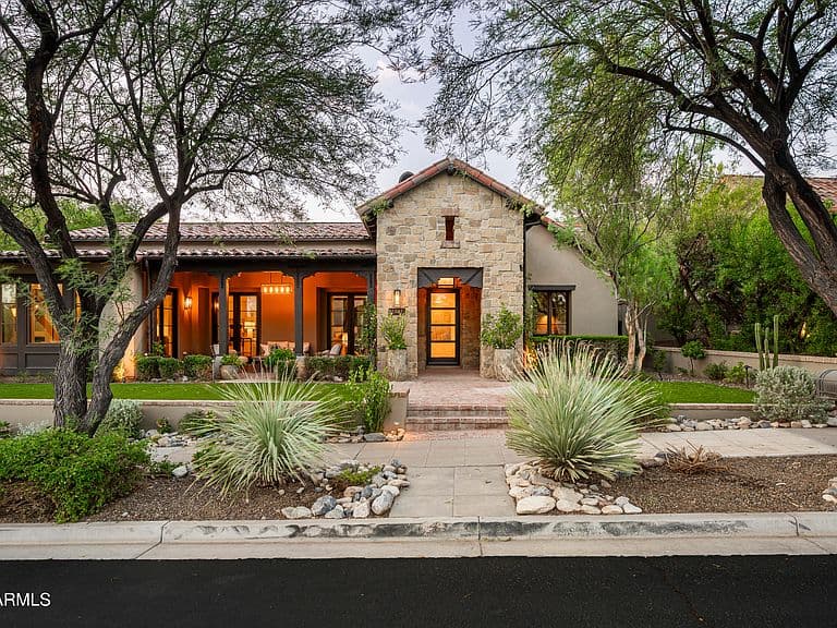 10238 E SIERRA PINTA Drive photo 2