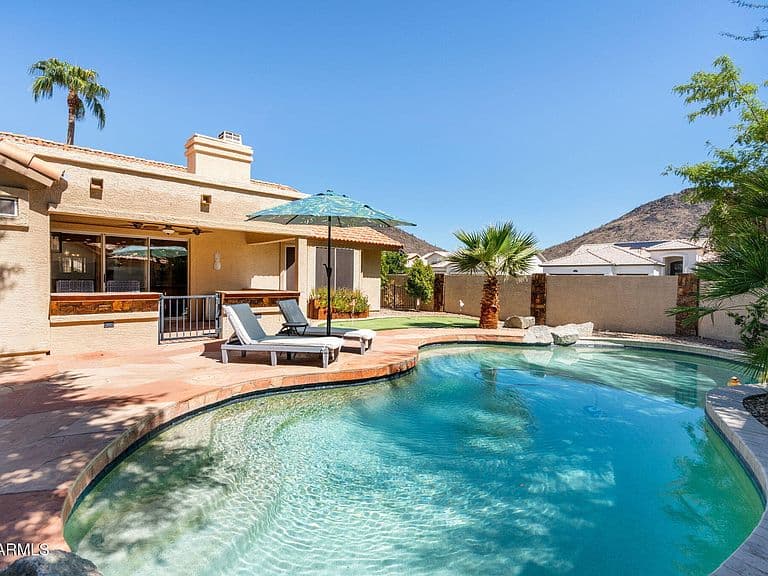 5505 W LONE CACTUS Drive photo 1