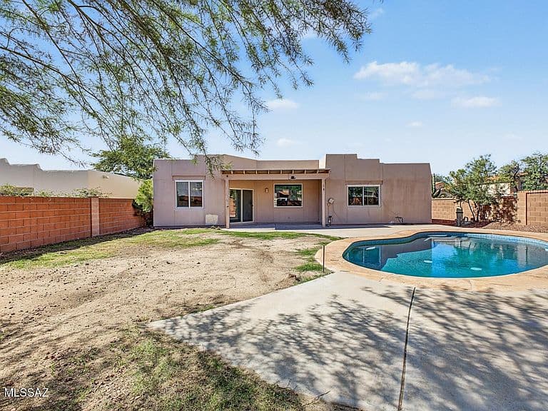 10286 N Mineral Spring Ln photo 4