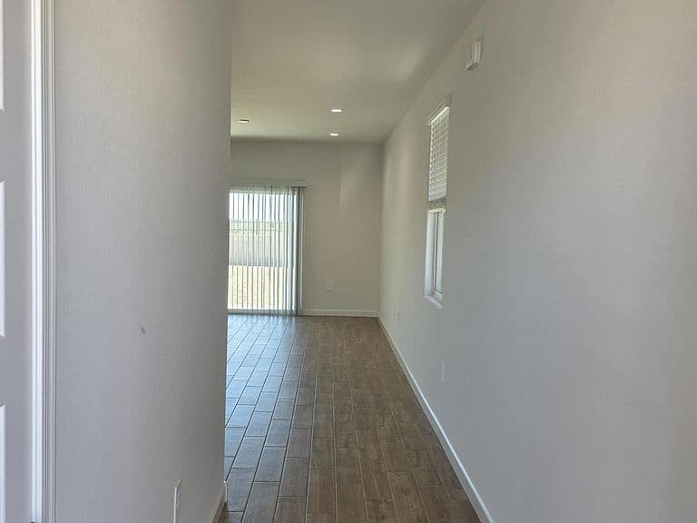 18913 E LUZON Drive photo 2