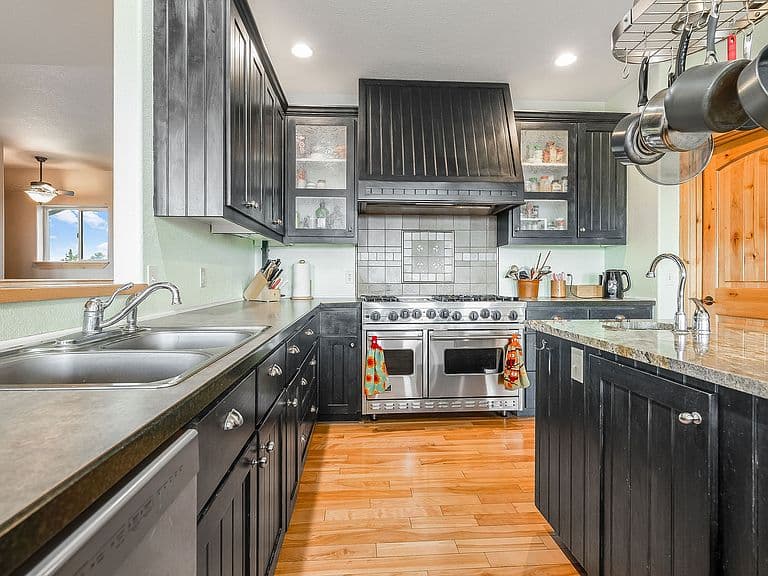 130 Ashley Hills Dr photo 1