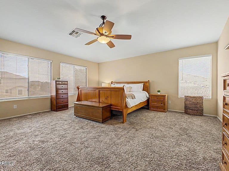 31292 N SADDLEBAG Lane photo 5