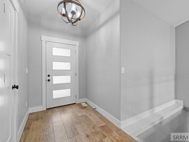 4828 E Luxor Dr photo 4
