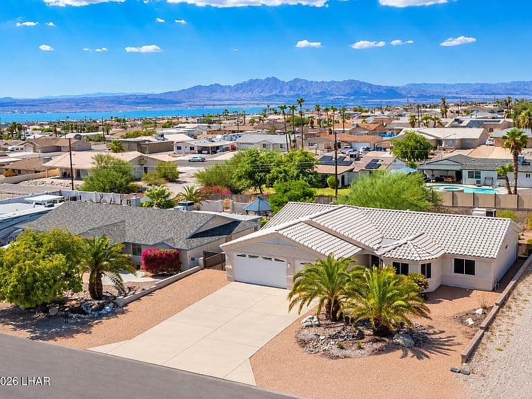 3217 Pioneer Dr photo 3