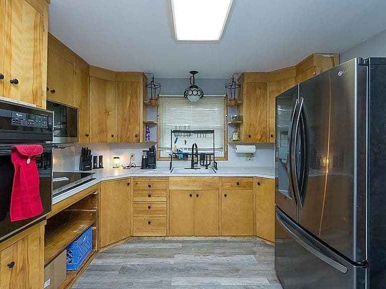 1302 Clark St photo 5