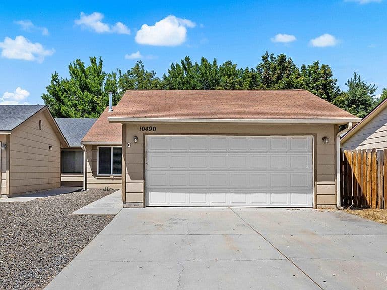 10490 W Cory St photo 1