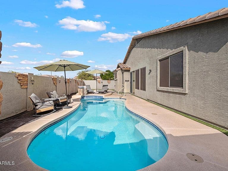 18426 W WESTERN STAR Boulevard photo 4
