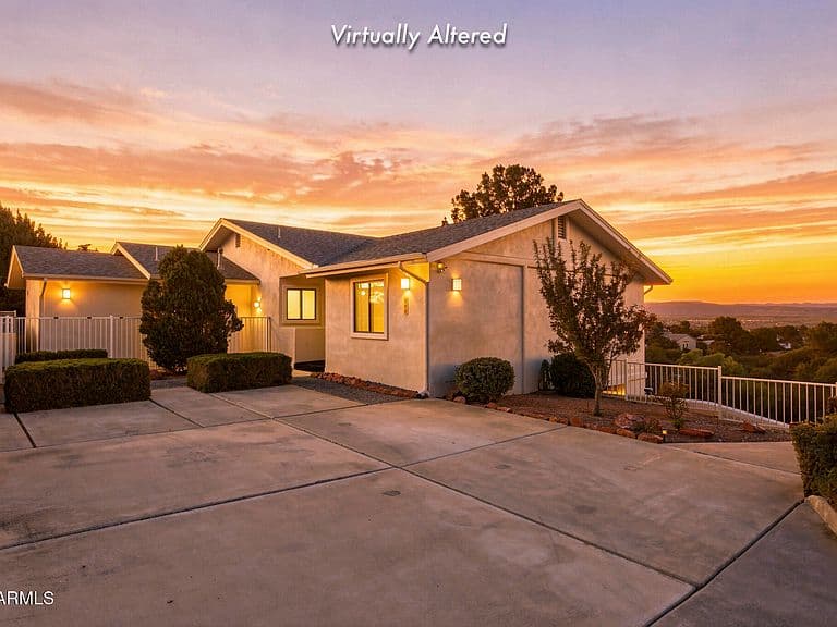 702 E CINNABAR Drive photo 5