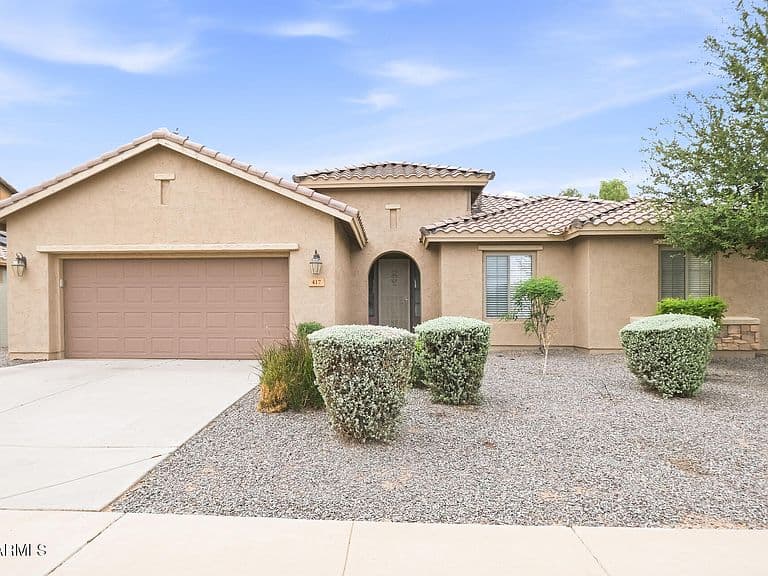 417 E CACTUS WREN Drive photo 2