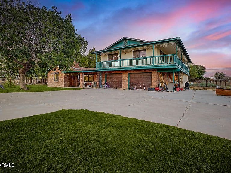39625 N TAYLOR Street photo 1
