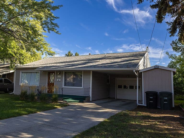 1230 Colton Blvd photo 3