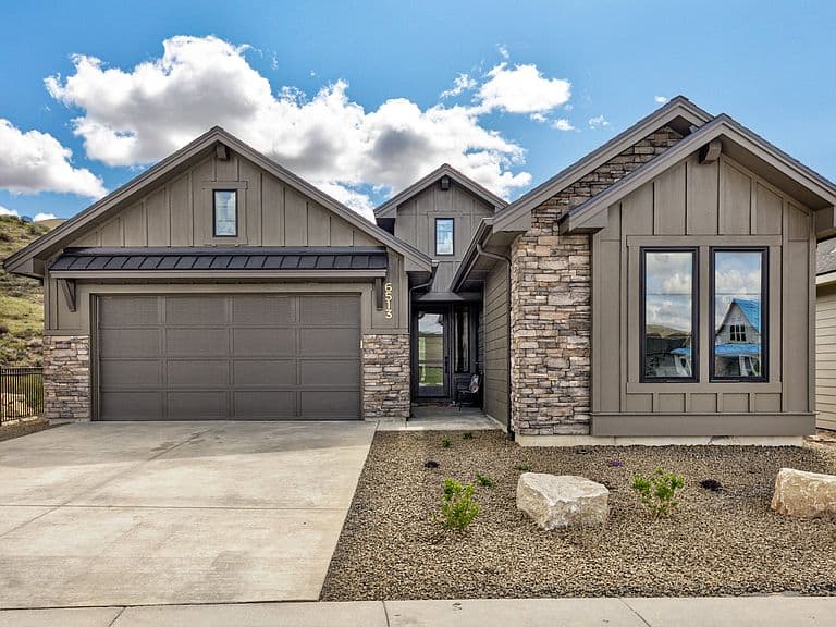 6551 S Charlie Pl photo 2