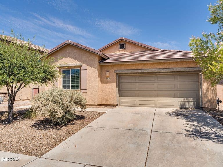 11076 W Fountain View Dr photo 1