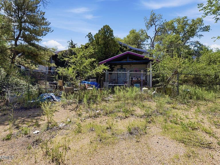 540 N WASHINGTON Avenue photo 1