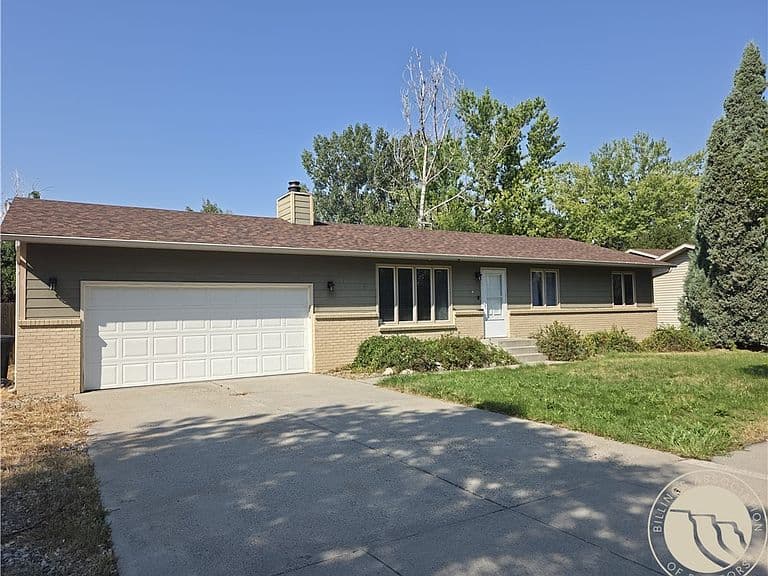 738 Aronson Ave photo 1