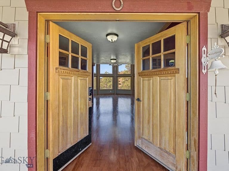 6958 Black Sandy Loop photo 4