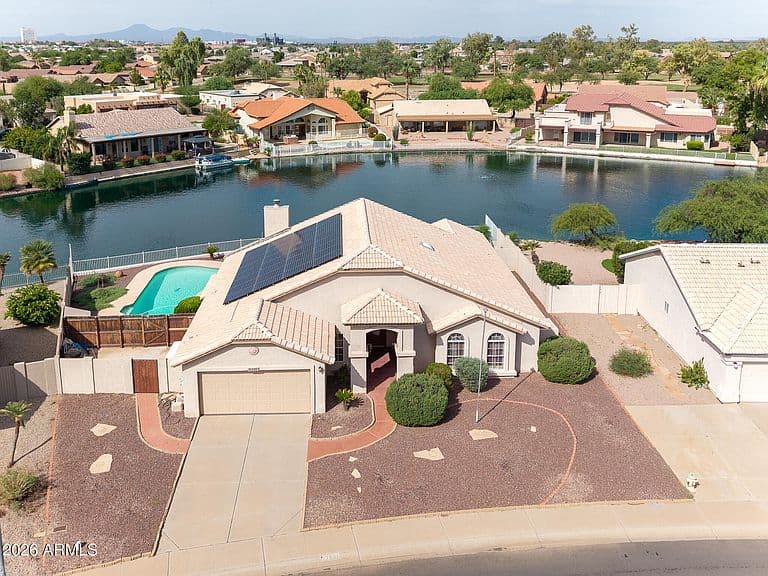 2081 N PEBBLE BEACH Drive photo 1
