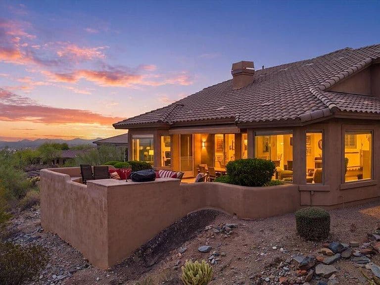 11405 E HELM Drive photo 4