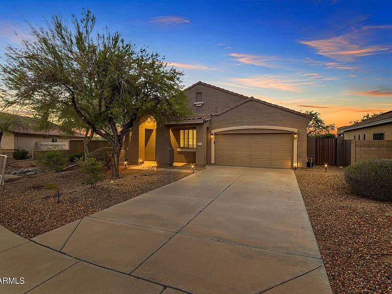 17596 W ACACIA Court photo 3