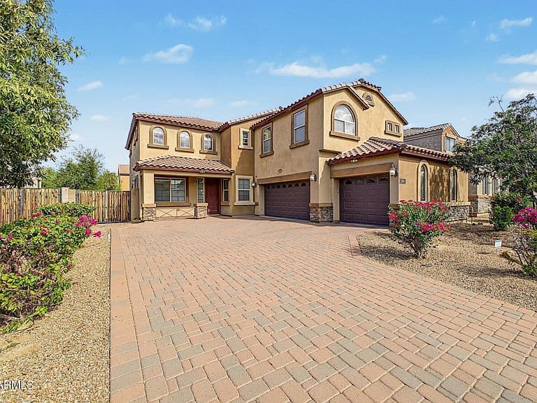 244 E MEAD Drive photo 5