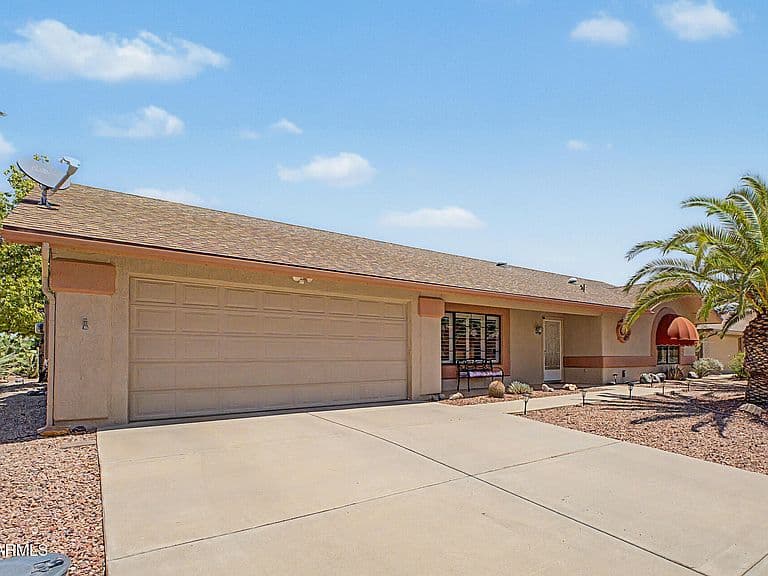 14710 W CALUMET Drive photo 2