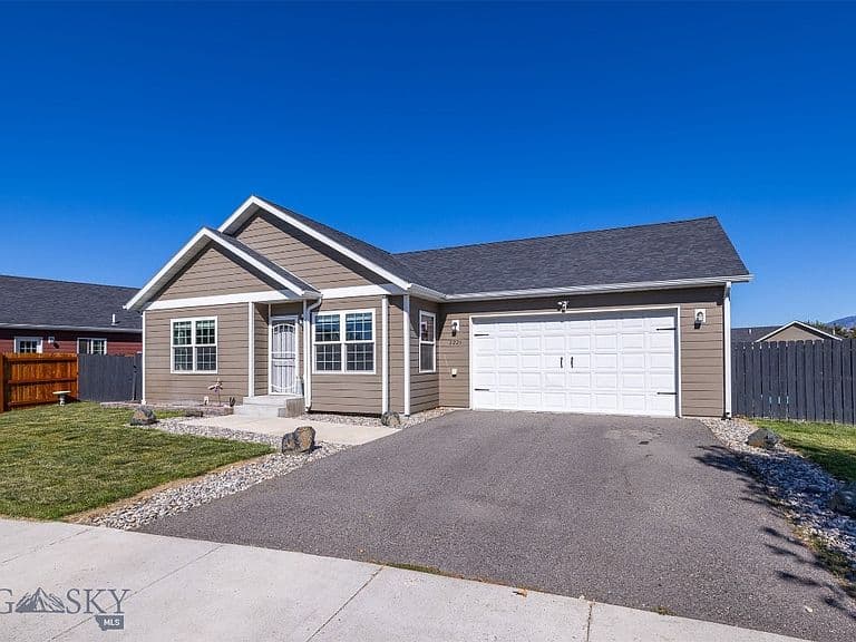 2226 Sturnella Ln photo 1