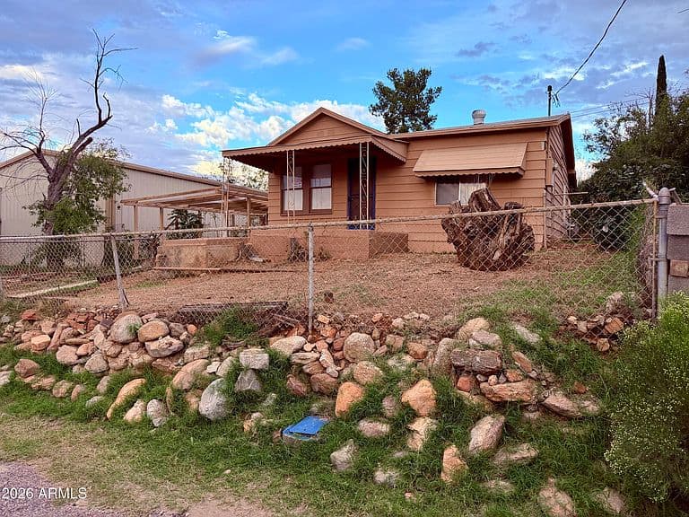 5675 S MOUNTAIN View photo 1