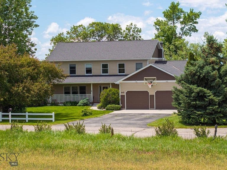 545 Mary Rd photo 1