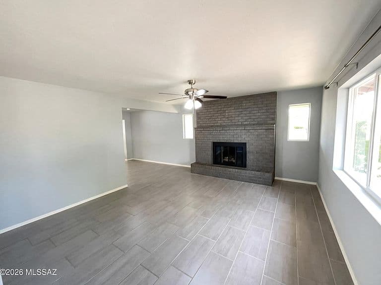 6702 E Scarlett St photo 3