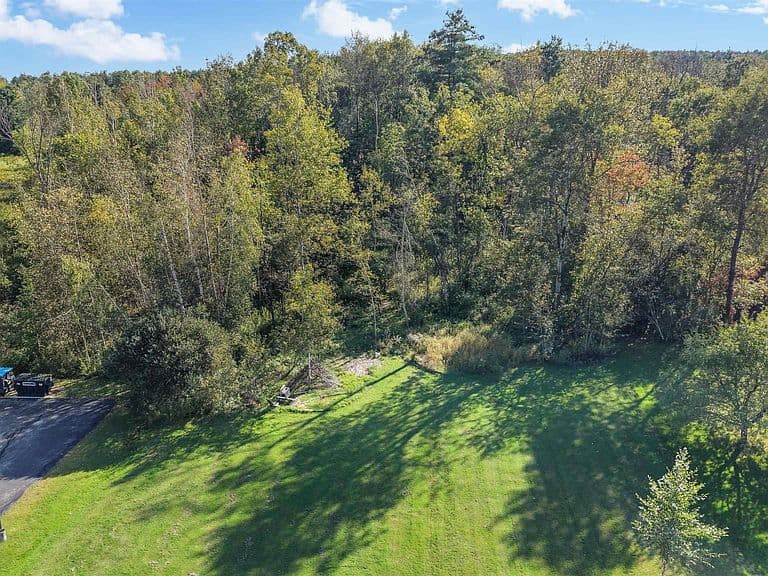 7786 Williston Road photo 4