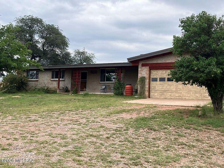 15 Fraizer Dr photo 2
