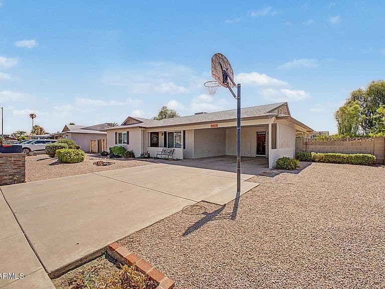 3327 W MOUNTAIN VIEW Road photo 2