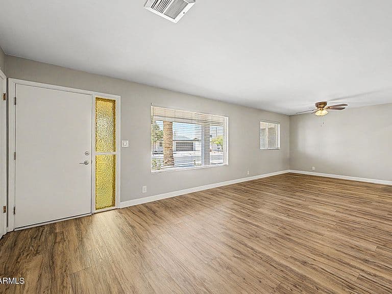 6656 E Decatur Street photo 4