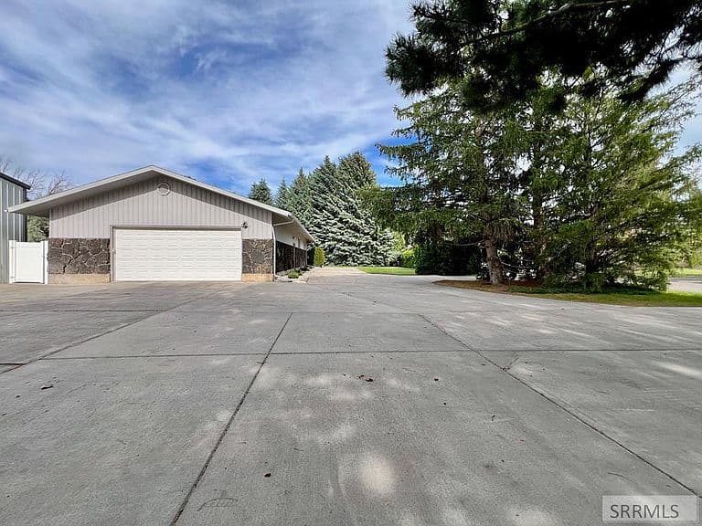 3785 E Wanda St photo 4