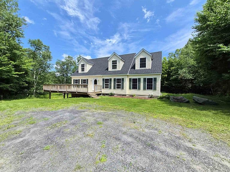 1576 Ripley Road photo 2