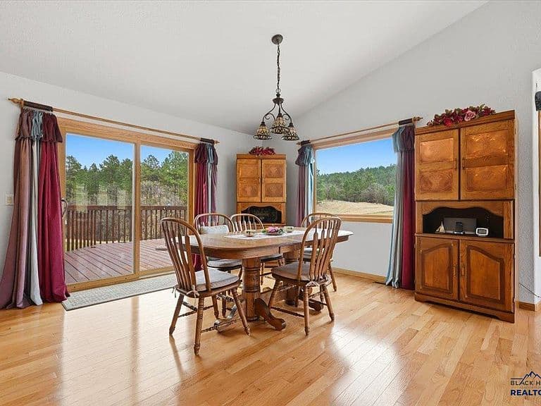 1129 Foothills Rd photo 4
