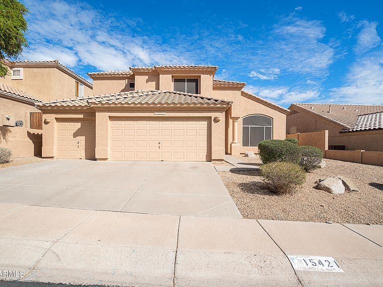 15421 S 16TH Drive photo 1