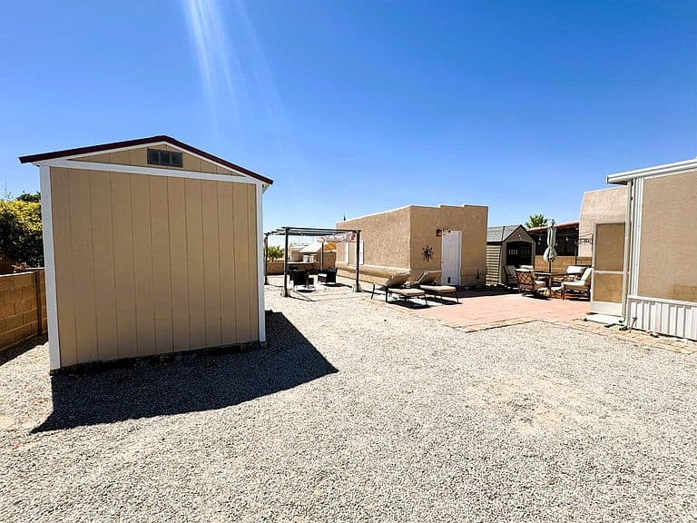 10422 S Spring Ave photo 4