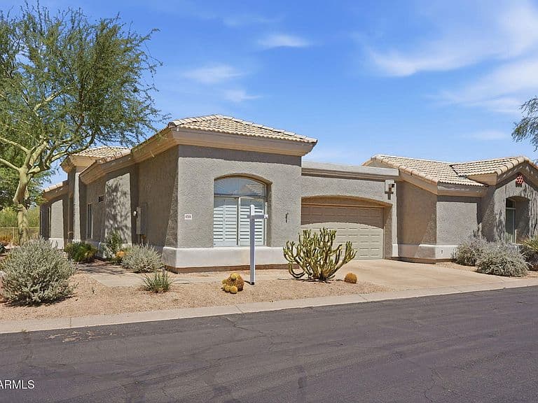 4708 E CASEY Lane photo 1