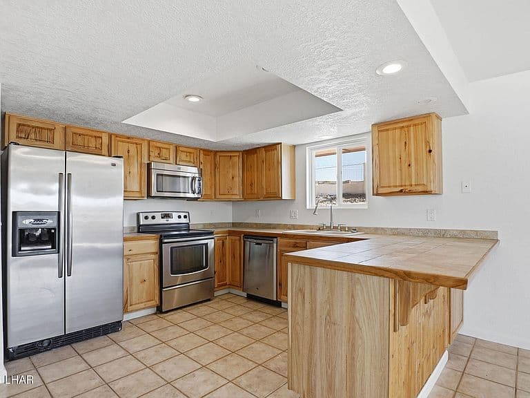 2911 Maverick Bay photo 2