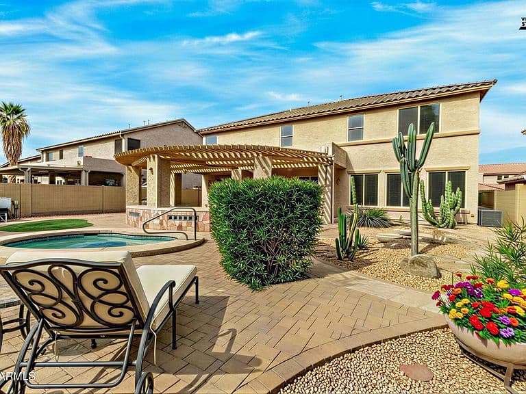 18115 W DIANA Avenue photo 1