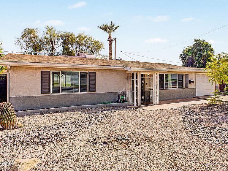 1521 W CAMPBELL Avenue photo 1
