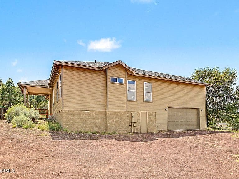 9013 BEASLEY Road photo 3