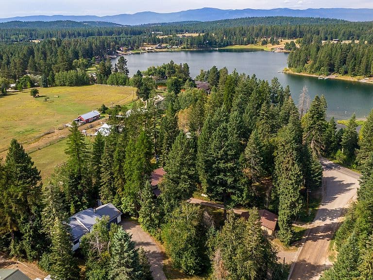 130 Alpine Dr photo 2