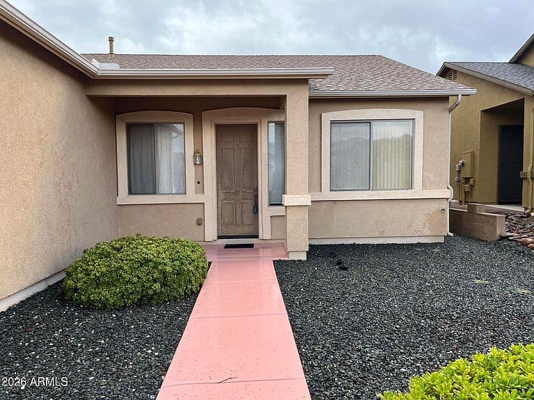 584 S Rowdy Ranch Drive photo 3